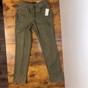 Christopher and Banks Signature Slimming Pants-size‎ 4.